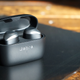 Imagen para el artículo titulado Jabra Elite 85t: los auriculares con los que dejarás de oírte a ti mismo cuando comas chicle